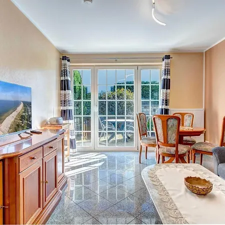 Ferienwohnung Wollinerstrasse ゼーバート・ヘリングスドルフ